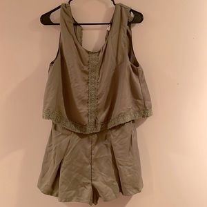 Umgee olive green romper. Size small but baggier fit.